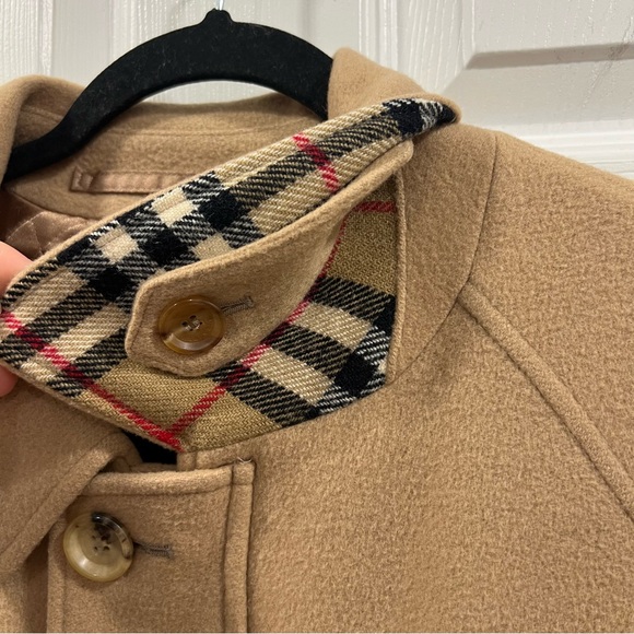 Burberry Men’s Peacoat Camel Tan Mid Length Coat Wool Cashmere Size Medium - Picture 3 of 16